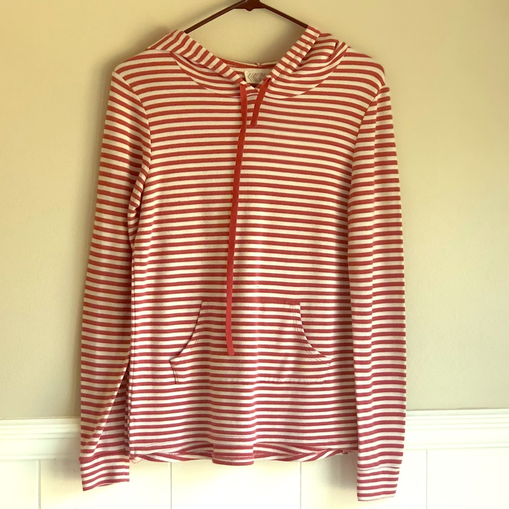 Women’s lightweight hoodie sweatshirt